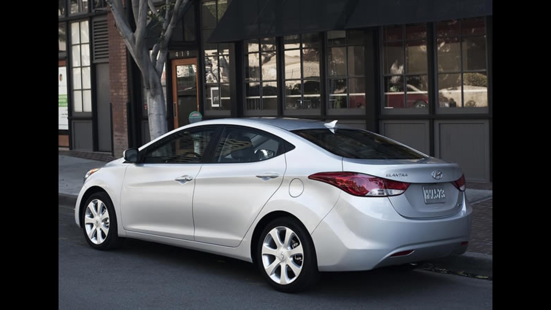Elantra 2012 ainda compensa? FIPE atual e versões