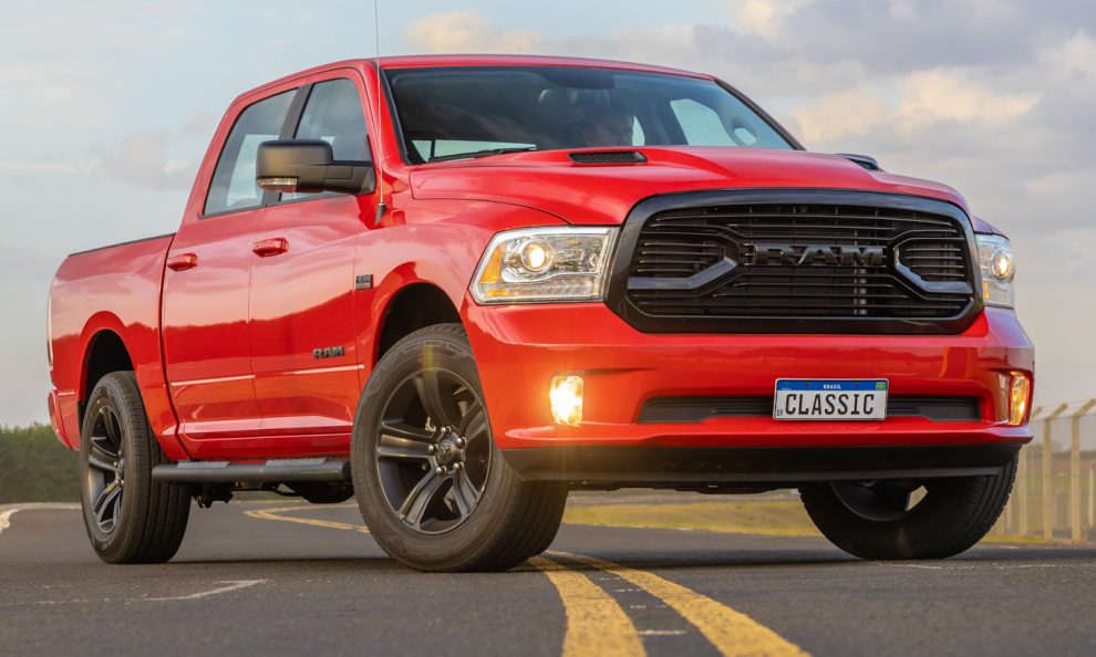 Dodge Ram Sport 5.9 V8 — Ilustração