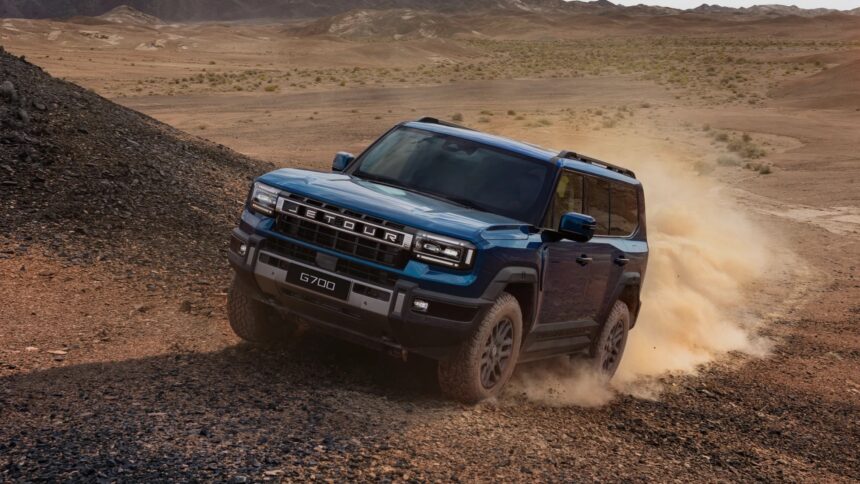 Jetour G700 jipão PHEV oficial em vista frontal — primeiro modelo da submarca GAIA