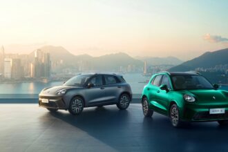 GWM Ora 05 em vista frontal 3/4 — SUV elétrico que ganhará versões flex e híbridas no Brasil