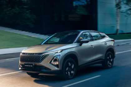 Omoda 5 SHS-H híbrido produzido pela Omoda Jaecoo