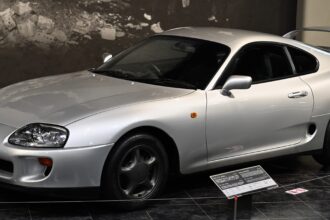 Toyota Supra MK4 1993 — geração A80 com motor 2JZ-GTE