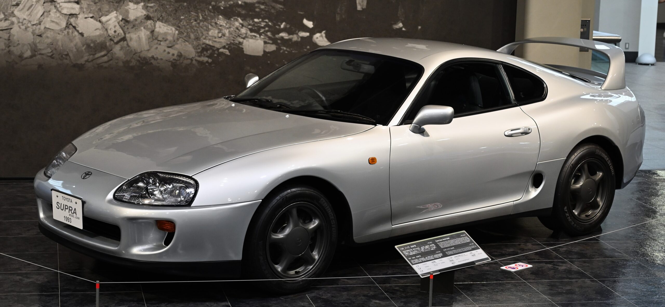 Toyota Supra MK4: avaliação completa, motor 2JZ-GTE, ficha técnica e preços no Brasil