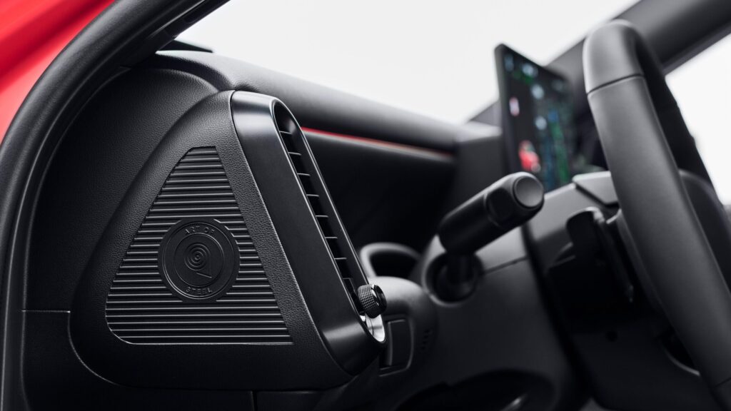 Hyundai Ioniq 3 interior cockpit com Pleos Connect e Android Automotive