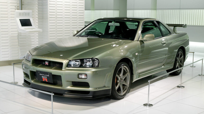 Nissan Skyline R34 GT-R M·spec Nür inspiração visual para o novo Skyline 2027