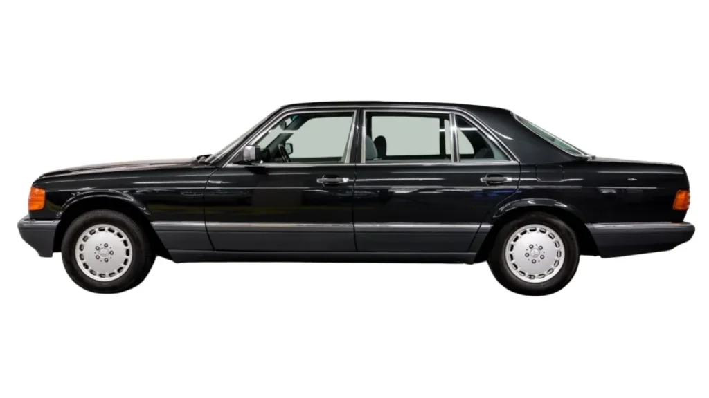 Mercedes-Benz 560-SEL 5.6 — Ilustração