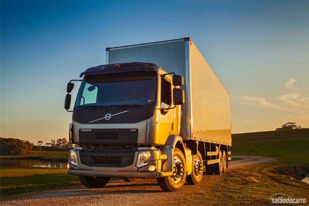 VOLVO VM 270 CITY 6x2 2p (diesel)(E5) — Ilustração