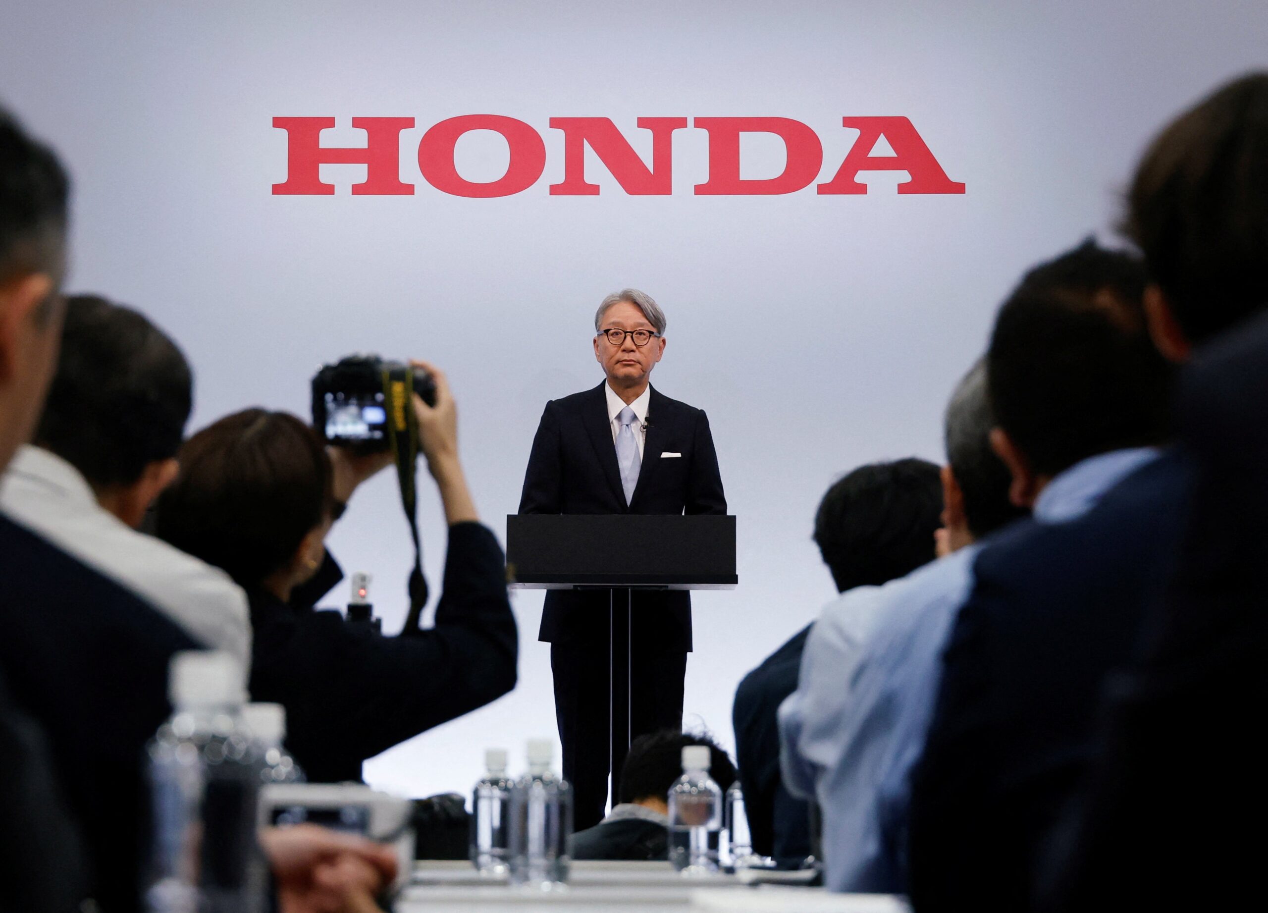Honda recua nos elétricos e segura aposta nos híbridos