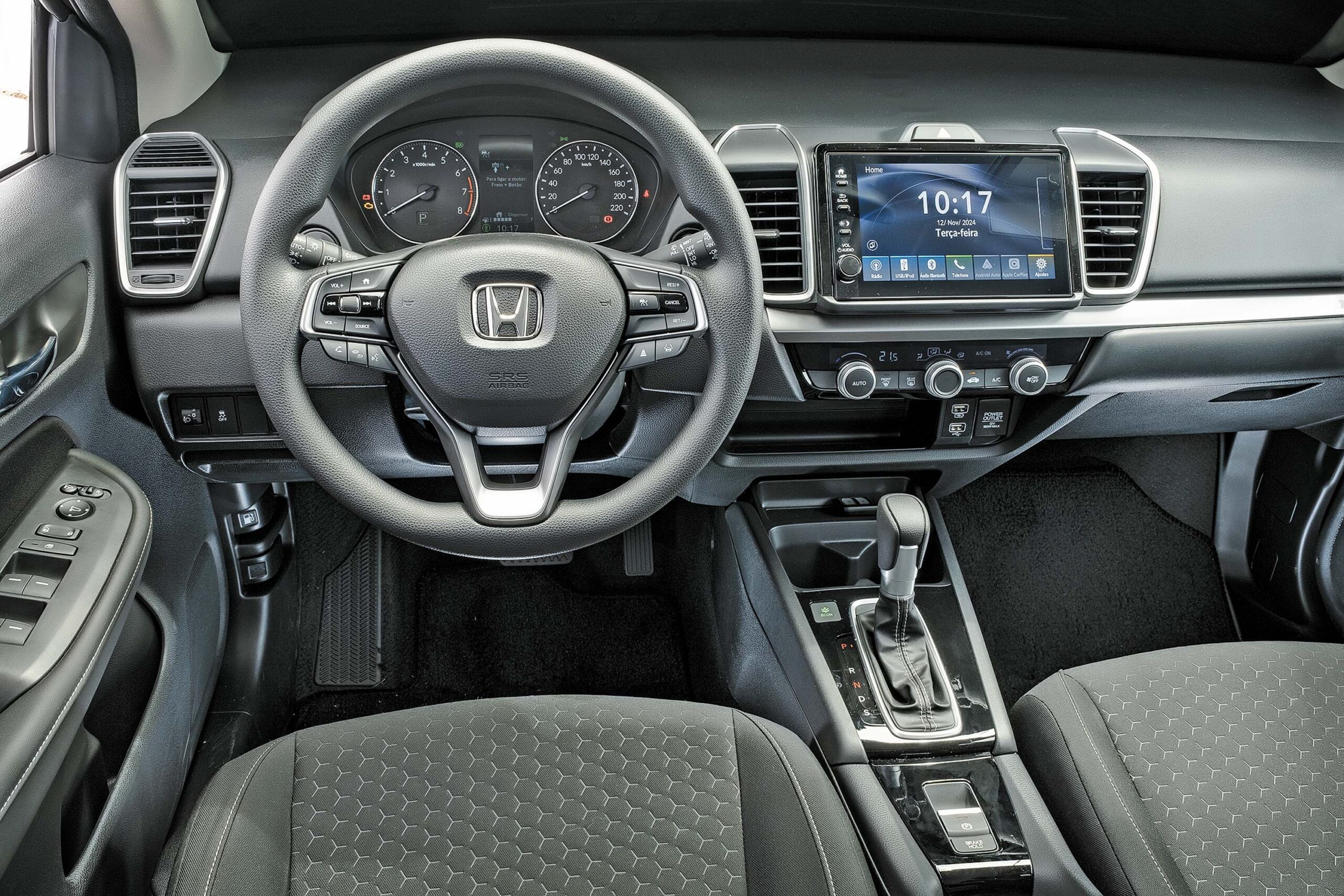 Honda City 2027 mantém motor e muda a cara dianteira Honda City 2025