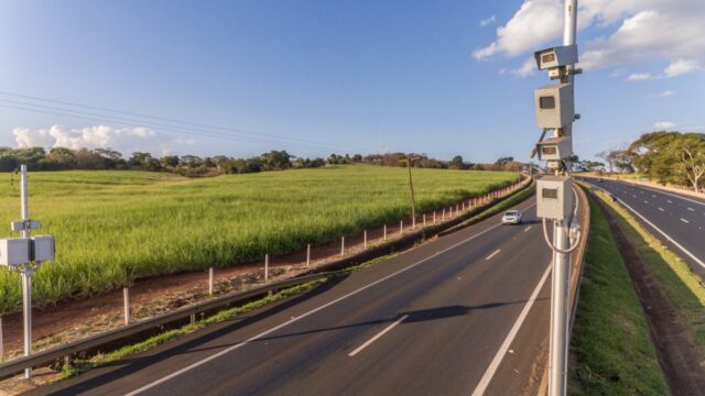 Nas rodovias de MG, 210 radares inteligentes leem placas