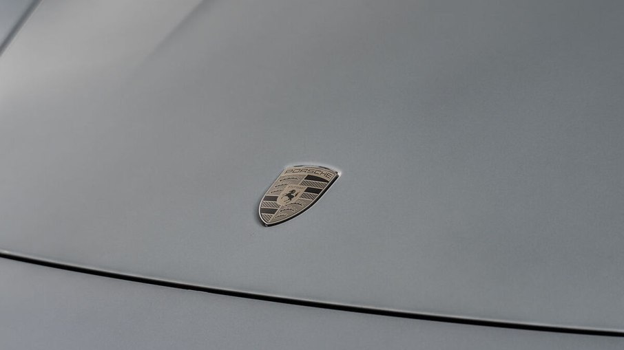 Híbrido só no nome? Porsche 911 Turbo S tem 711 cv Novo Porsche 911 Turbo S tem detalhes exclusivos em Turbonite na carroceria e no interior