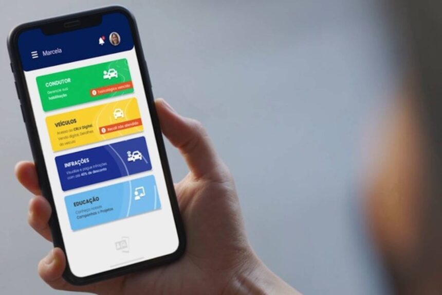 computador com navegador aberto em domínio suspeito de renovação da CNH, destaque para barra de endereço e QR Code PIX falso, imagem horizontal