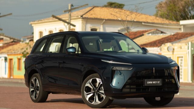 Tank 300 PHEV Flex mistura etanol e 74 km elétricos