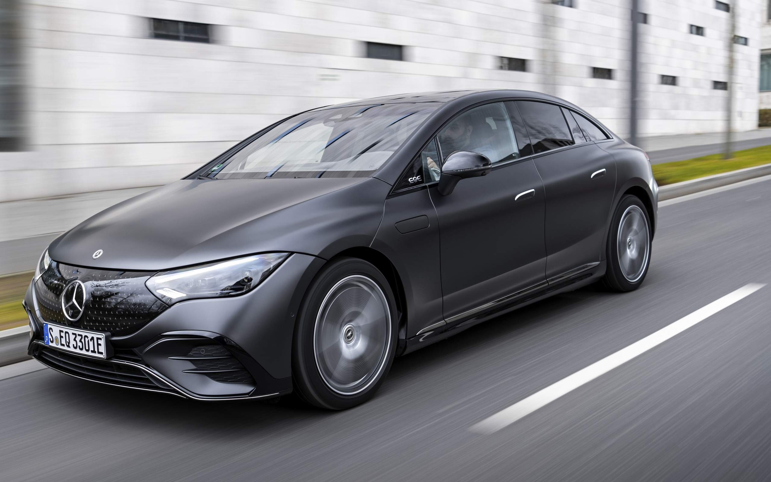 Mercedes-Benz EQE Sedan 350+