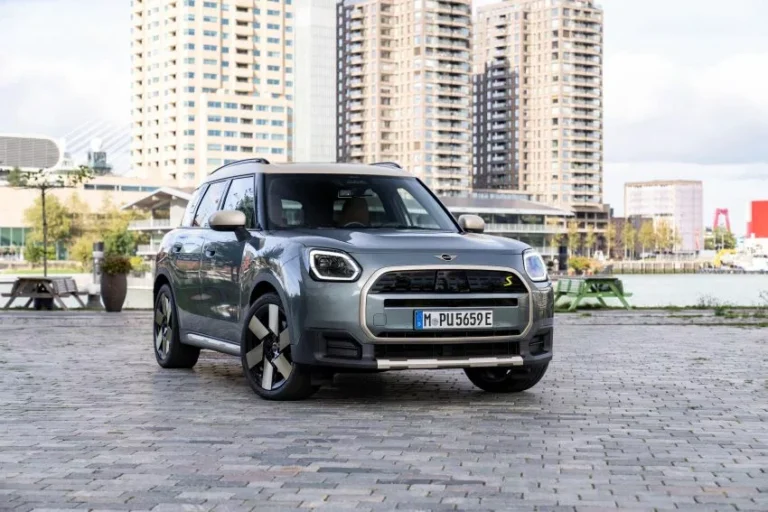 Mini Countryman Electric SUV Mini