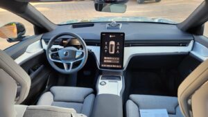 Volvo EX90 SUV grande elétrico 7 lugares