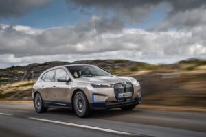 BMW iX SUV grande elétrico de luxo