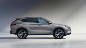 BYD Song Plus Premium DM-i SUV híbrido plug-in AWD 2026