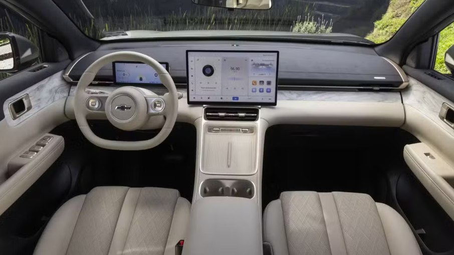 Captiva PHEV vai apertar BYD e GWM no Brasil? Painel da Captiva PHEV