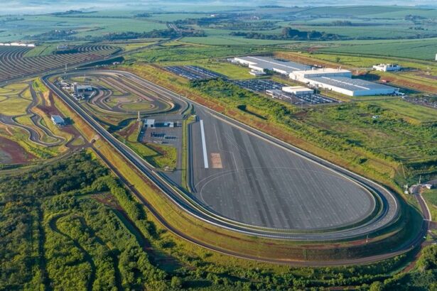 Centro de Testes Veiculares Mercedes-Benz e Bosch