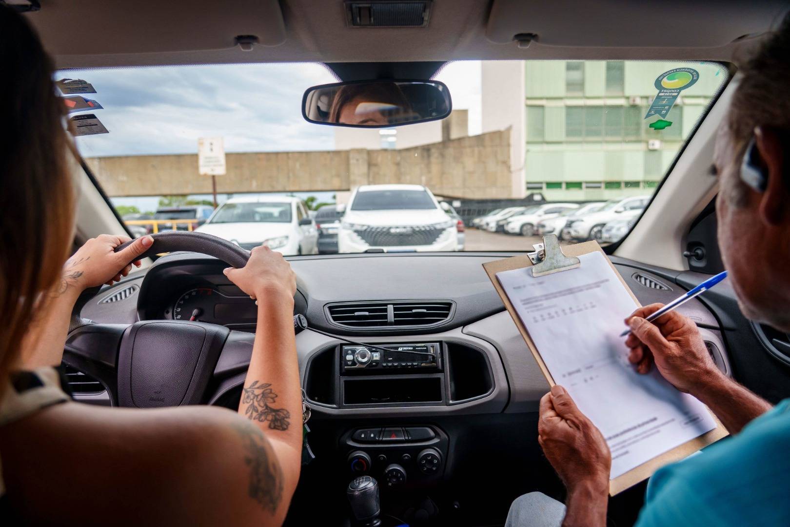 1ª CNH com toxicológico? Veja quando o exame é cobrado Exame de habilitação CNH autoescola