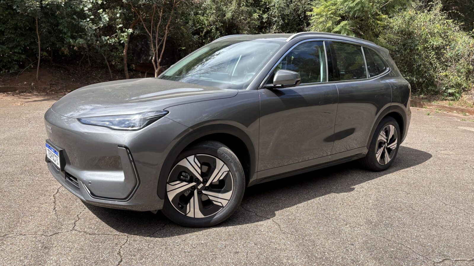 Geely EX5 Max, 349 km e duelo com o Yuan Plus