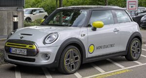Mini Cooper SE — foto oficial