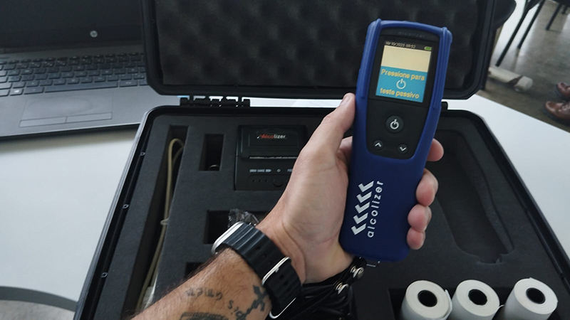 Sensor de álcool no painel vai pegar no Brasil? Sensor de álcool no painel vai pegar no Brasil?
