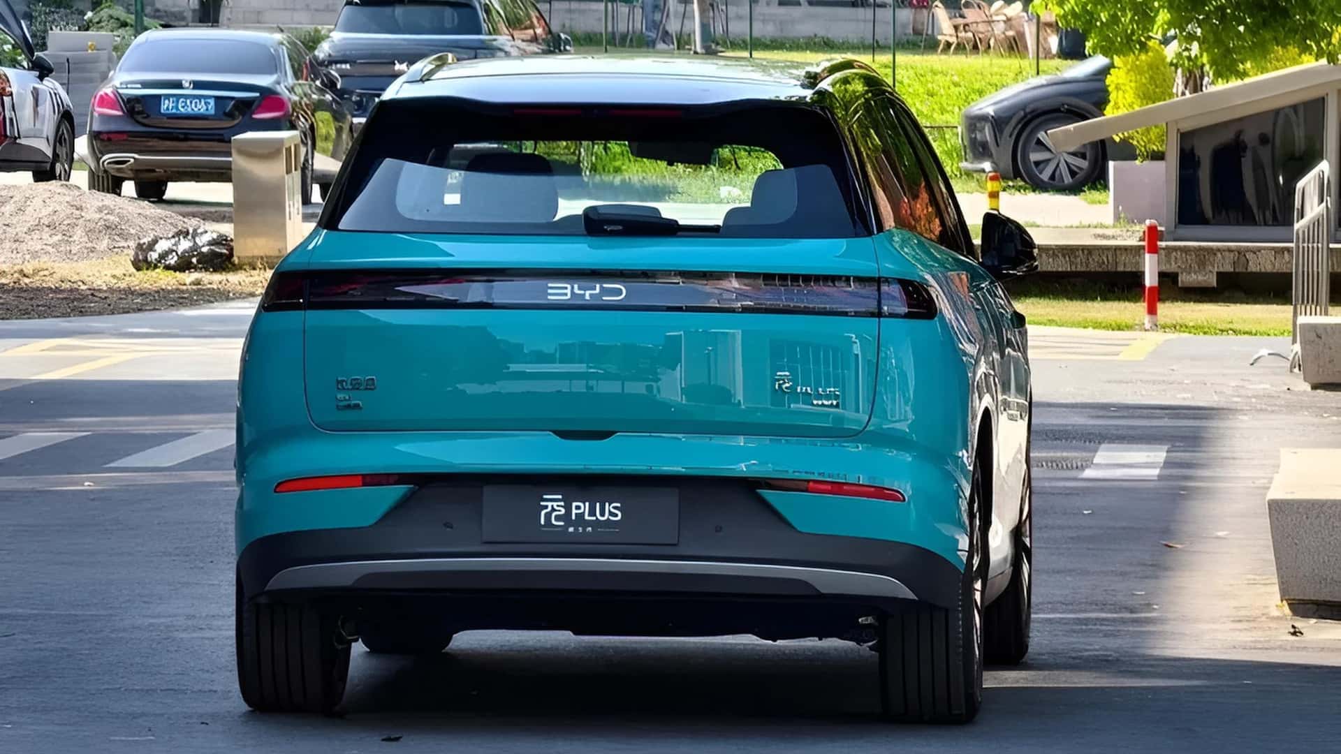 Preço chinês baixo? Yuan Plus 2027 chega a 630 km Preço chinês baixo? Yuan Plus 2027 chega a 630 km — vista completa