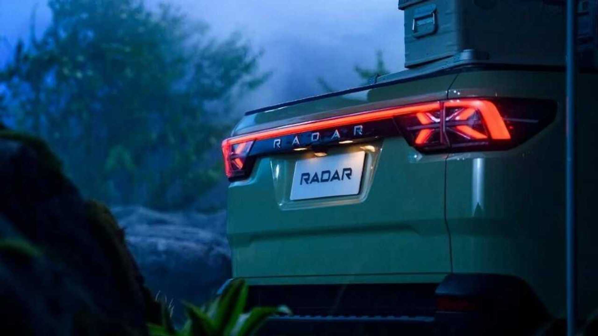 Controle total da Geely pode mudar a estratégia da Riddara Riddara RD6 e BYD Shark lado a lado em foto horizontal de comparação, mostrando diferença de porte e proposta entre picape elétrica e híbrida plug-in