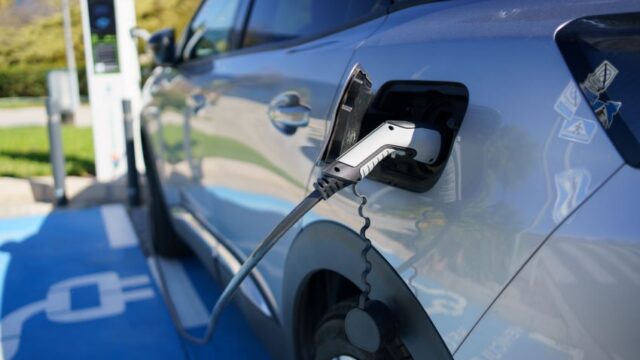 Carro elétrico na conta de luz: O que muda agora