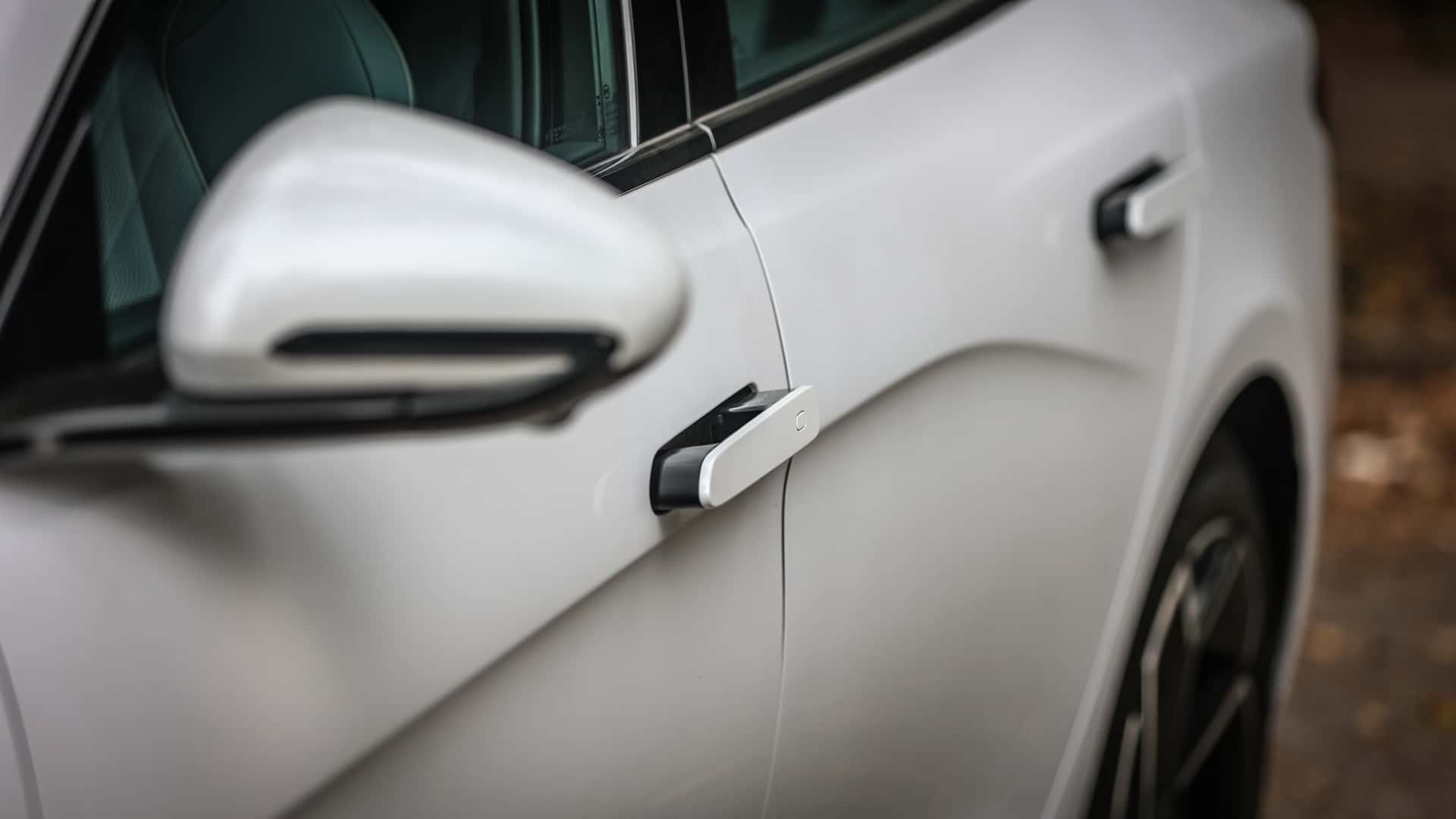BYD Seal usado: Bateria perdeu pouco em 50 mil km Teste BYD Seal 2024 (BR) - retrovisor externo