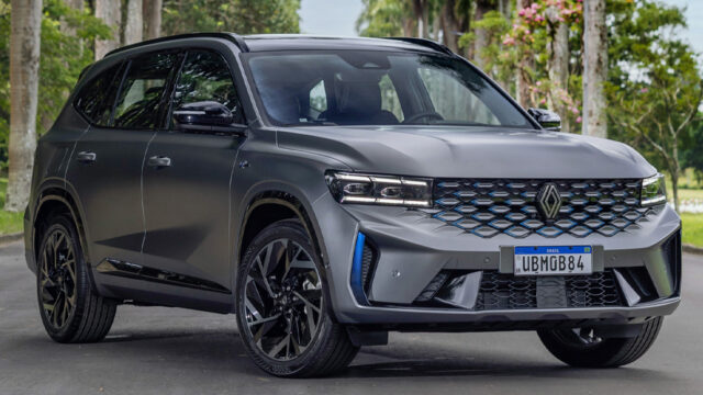 Renault Koleos híbrido cobra caro, mas entrega?