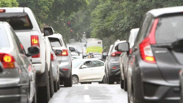 Carros usados prolongam a vida útil com revisões em dia
