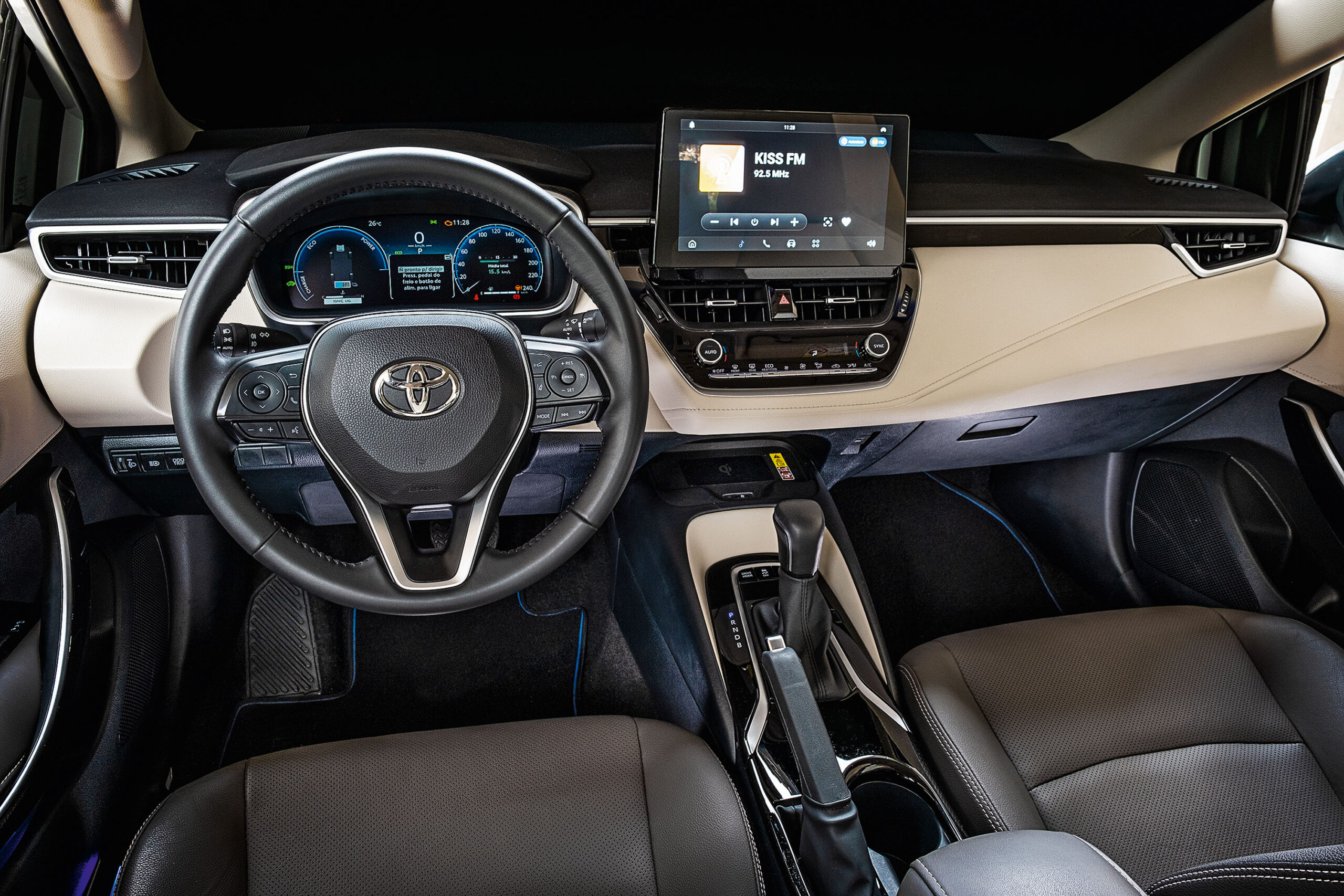 Corolla 2026 pesa no bolso com híbrido acima de R$ 210 mil comparativo | BYD KING GS dm-i PHEV x TOYOTA COROLLA ALTIS Hybrid