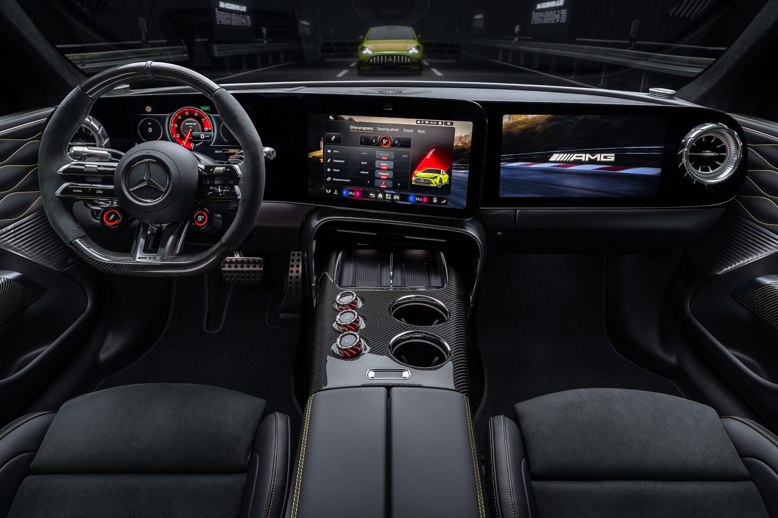 AMG GT 4 — divulgação
