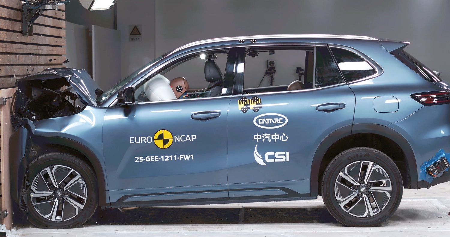 Geely EX5 EM-i encara impacto acima do Euro NCAP
