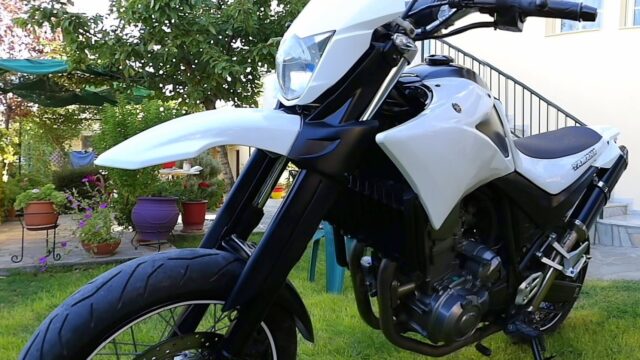 Yamaha XT 660: a trail que recusa aposentadoria