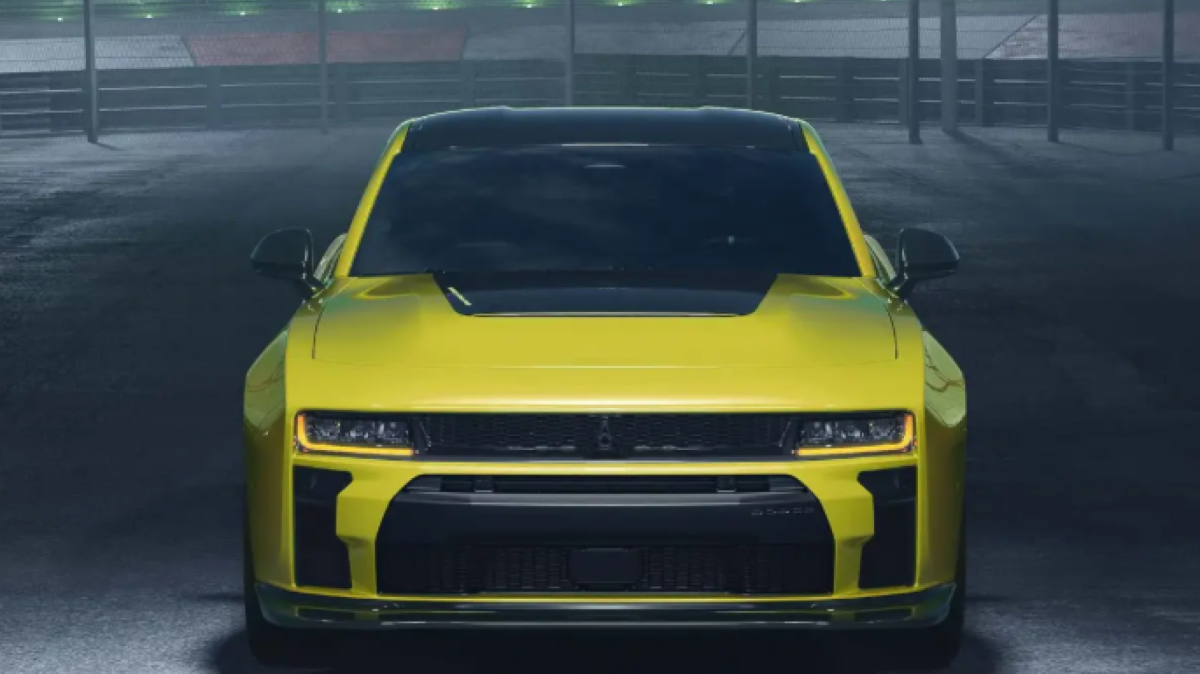 Pacote Super Bee ganha tração integral e 608 cv