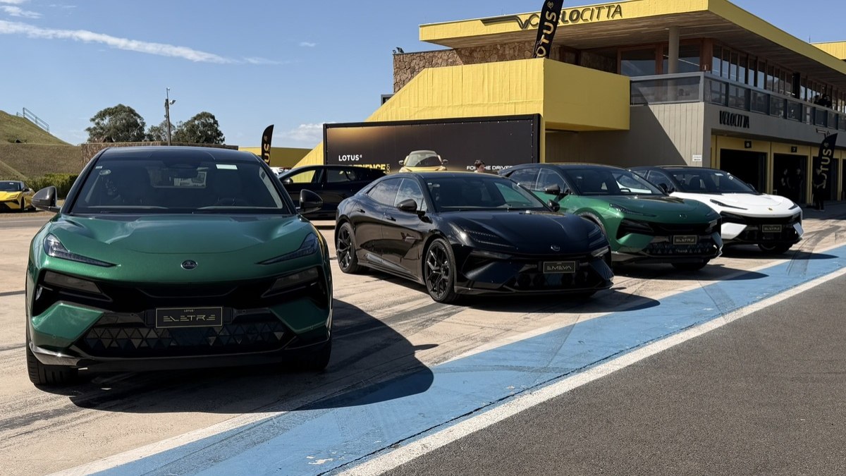 Lotus no Brasil entrega 918 cv por preço surpreendente?