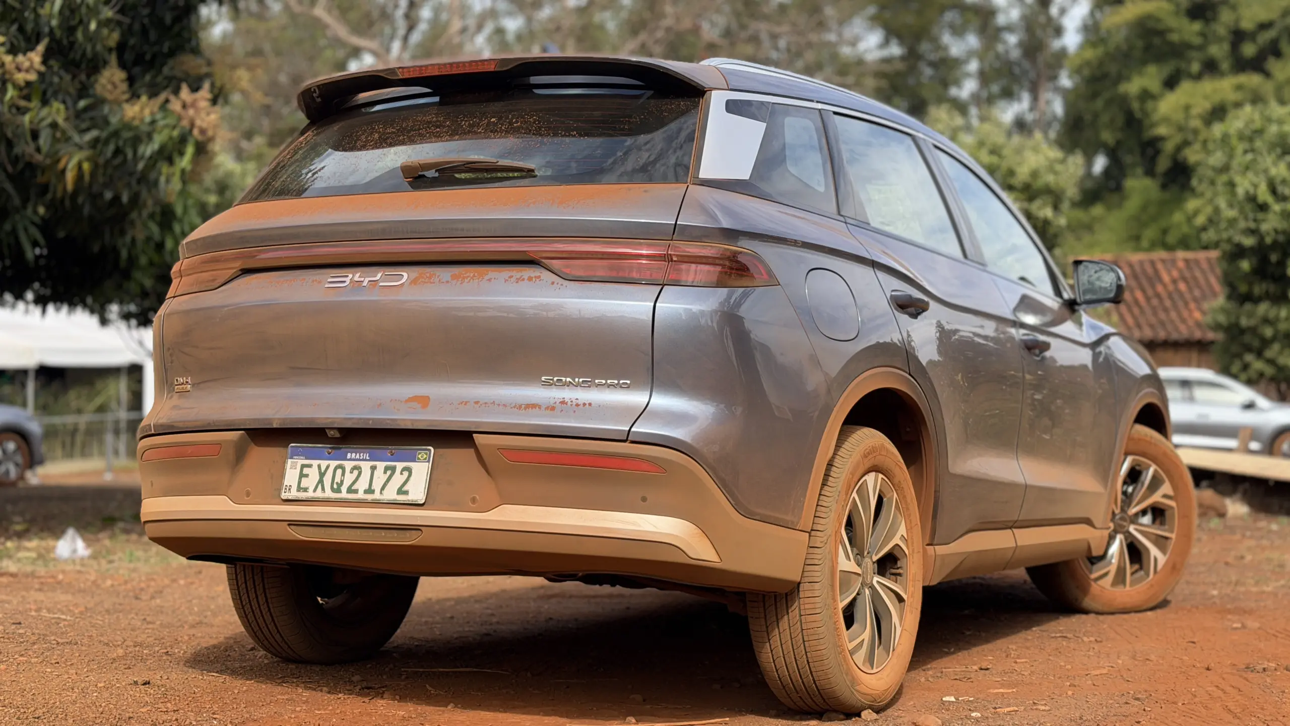 Song Pro 2027 aposta em eficiência para uso urbano BYD Song Pro 2027 GS na cor Azul para teste e avaliação e primeiras impressões estático