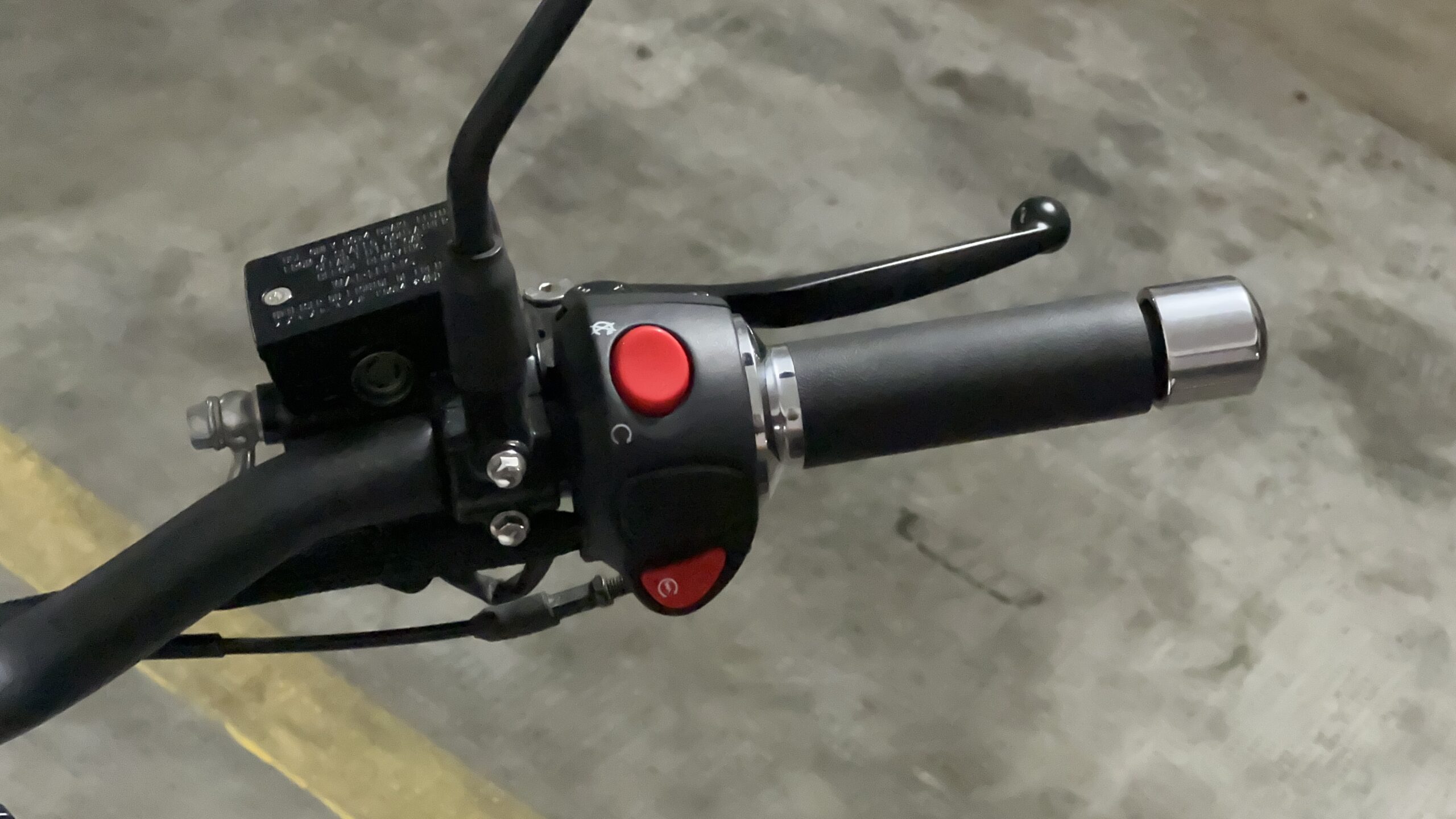 Como pilotar sua moto para gastar menos combustível A forma como o motociclista dosar o acelerador influi diretamente no consumo da moto