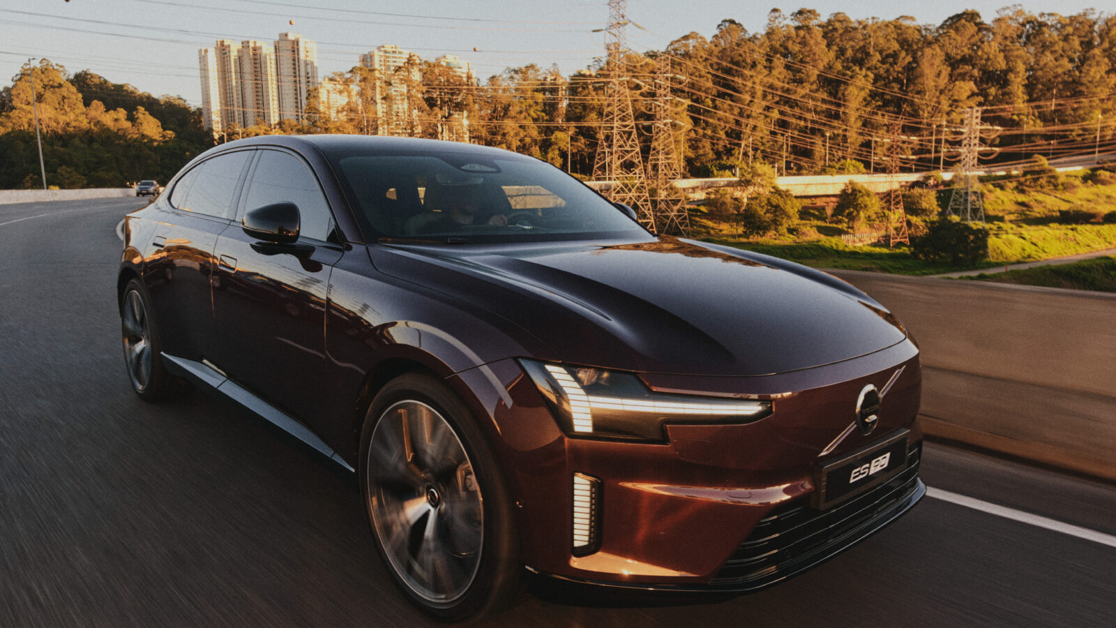 Volvo ES90