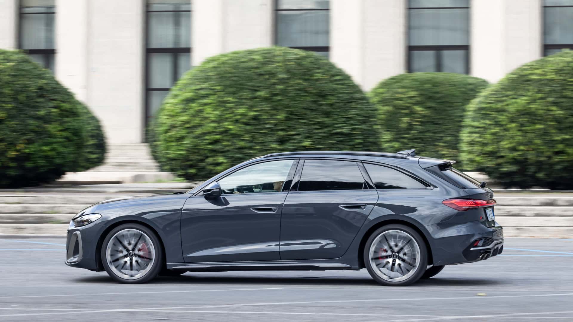 Audi A5 Avant: Pré-venda limitada de R$ 474.990 no Brasil Audi A5 Avant (2025), o teste de estrada