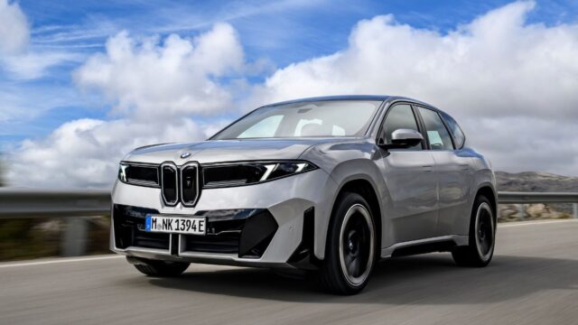 BMW iX3 50 xDrive: R$ 582.950 e 570 km