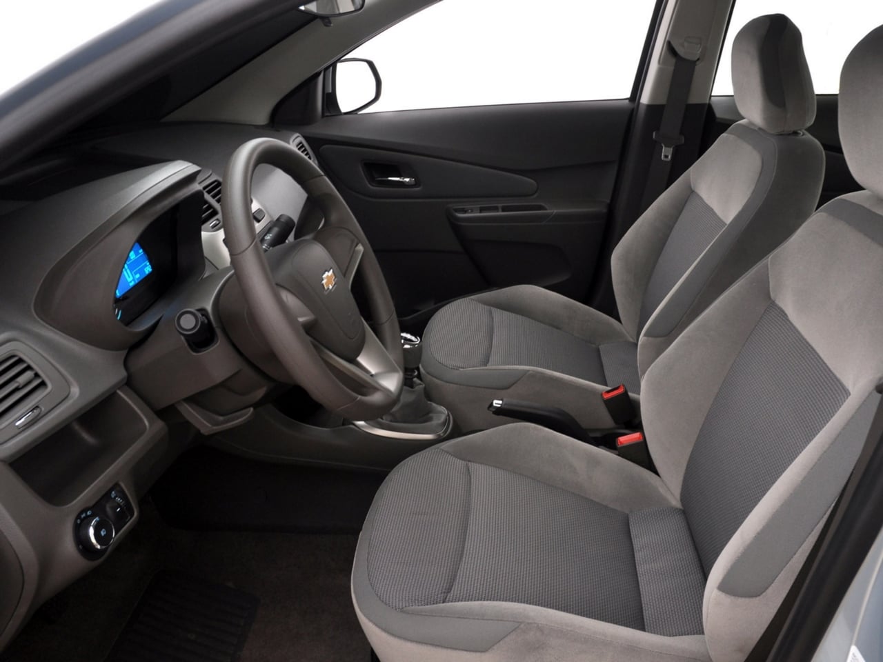Chevrolet Cobalt 2014: Usado a partir de R$ 36.814 na FIPE CHEVROLET COBALT 2014 INTERIOR PAINEL