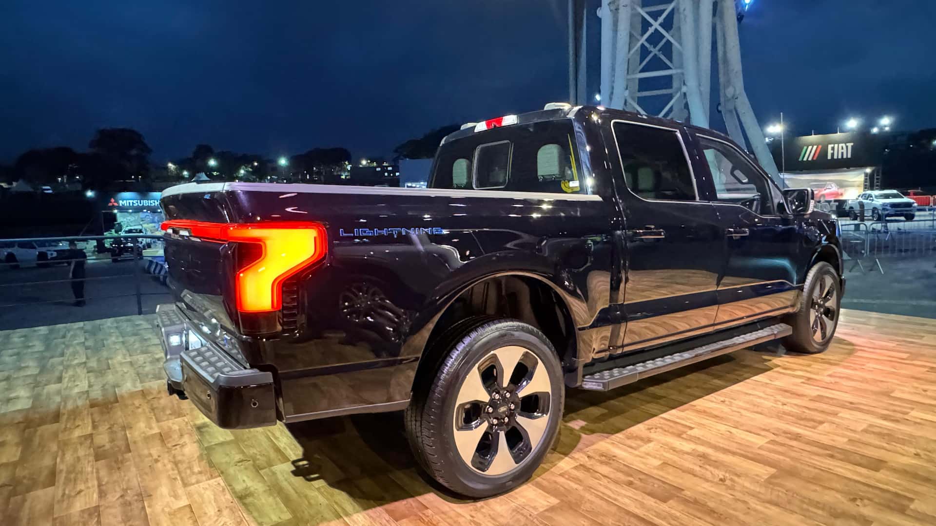 Ford Fathom elétrica quer custar US$ 29.945 nos EUA Ford F-150 Lightning no Brasil