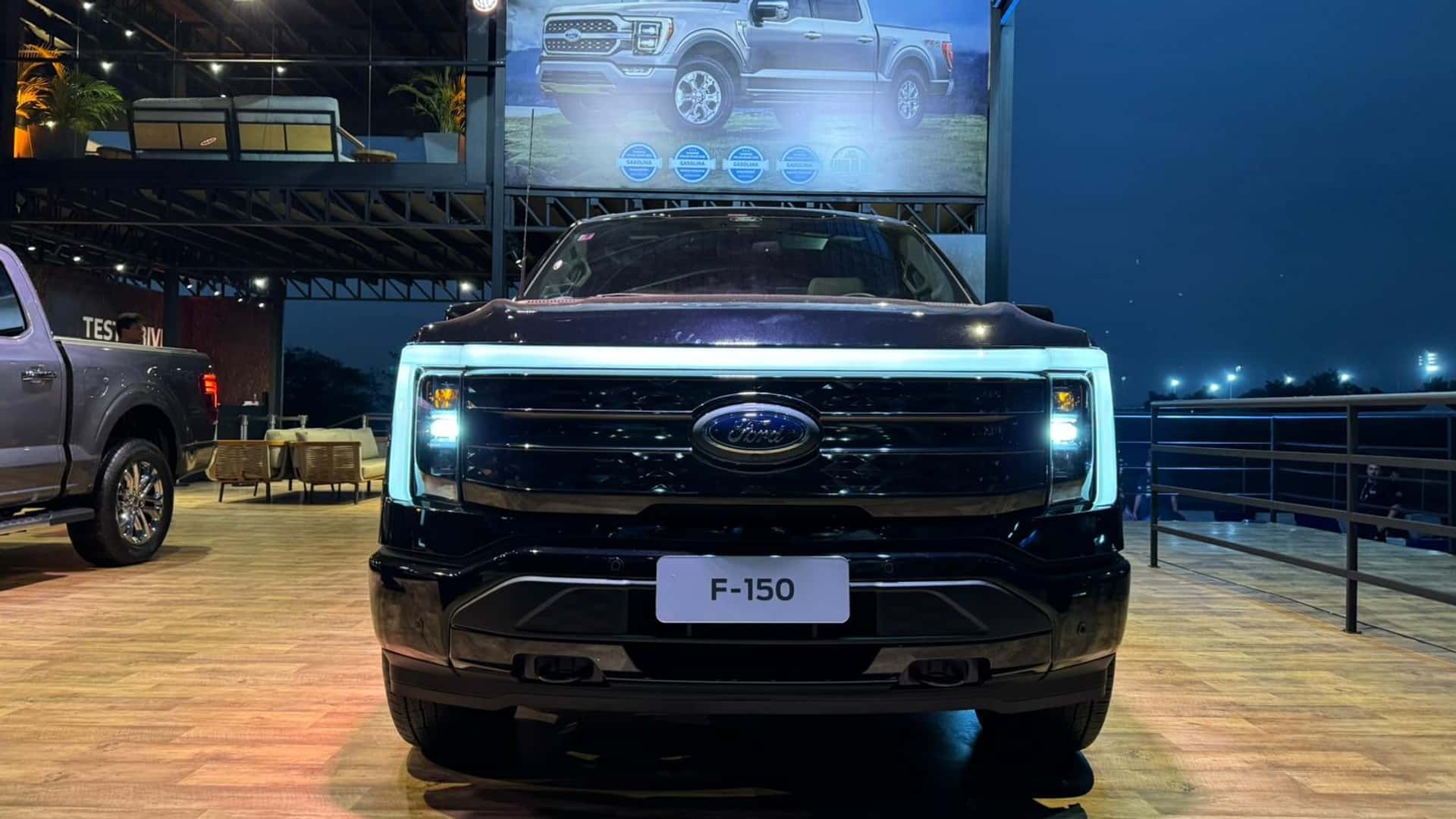 Ford Fathom elétrica quer custar US$ 29.945 nos EUA Ford F-150 Lightning no Brasil