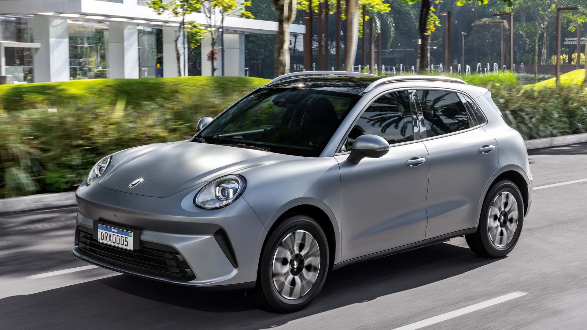 GWM ORA 5 parte de R$ 159.900 com 349 km de autonomia Recorde nos BEVs expõe nova disputa no mercado brasileiro — na estrada