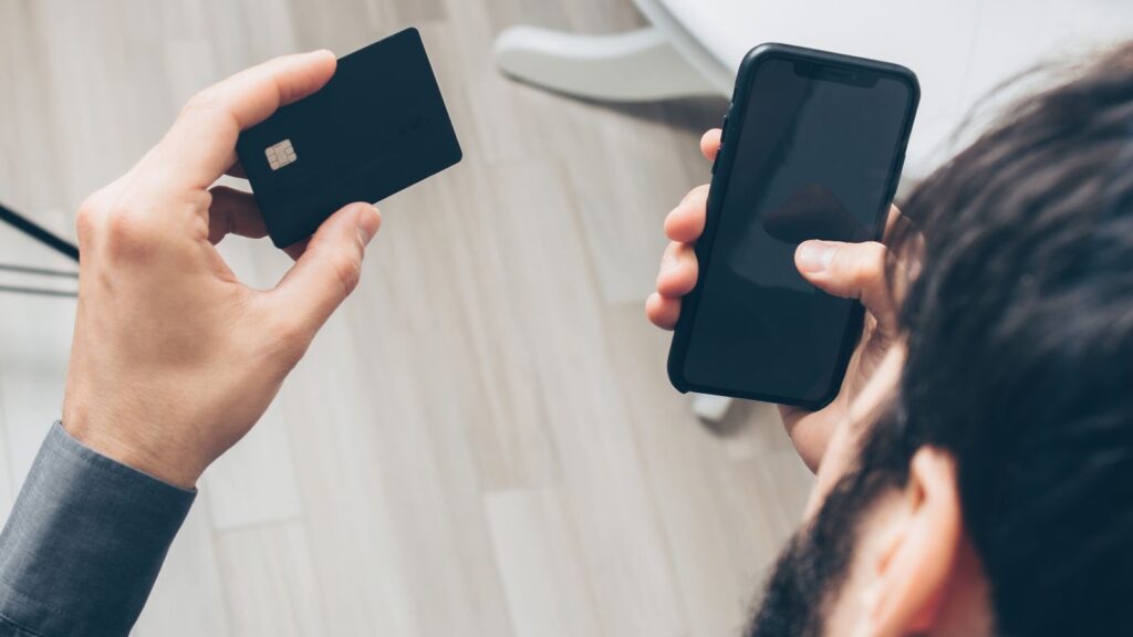 Pagamento de boleto do IPVA pelo celular e cartão no internet banking